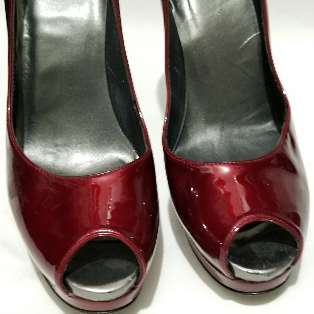 Stuart Weitzman Patent Leather Peep-Toe Burgundy - Picture 2 of 6